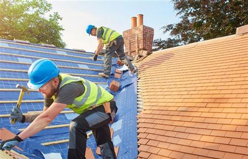Navigating Roof Repair: 2024 Cost Guide