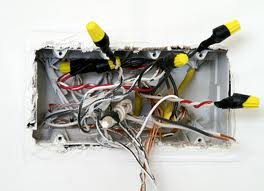 Select Property Management on Electricians   Electric Contractors For Electrical Services