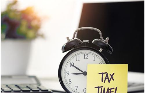 See how an Invoicing Tool can Simplify Tax Time for Tradesmen