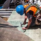 Can tradespeople and tradesmen work in people's homes under level 5 restrictions?