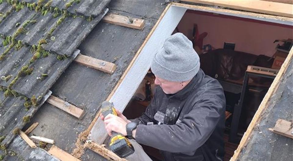 Roofing the Right Way: One Roofer's Journey with Onlinetradesmen