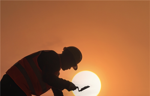 Protect Your Skin: Sun Safety Tips for Builders & Tradesmen